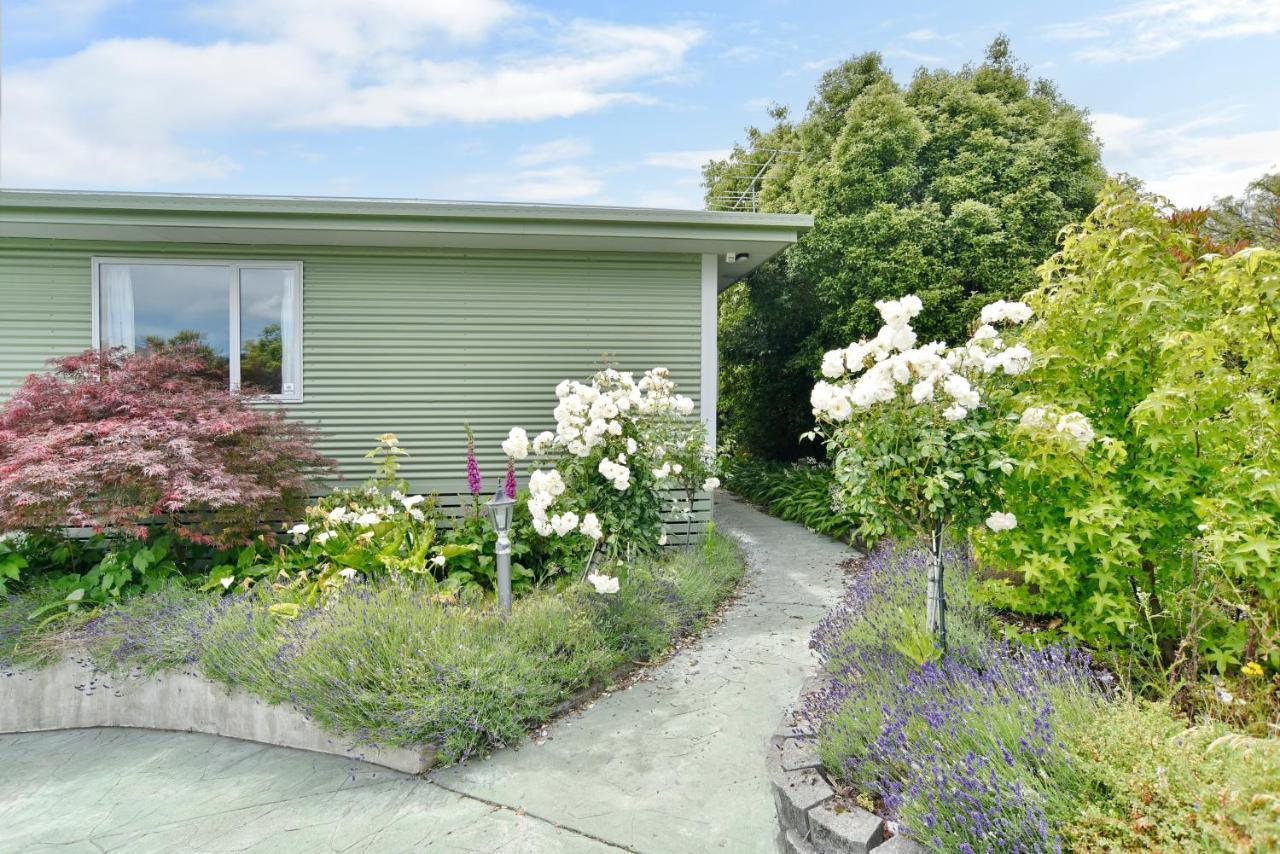 Watson Street - Bookahome Akaroa Exterior photo
